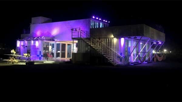 集裝箱營(yíng)地也是個(gè)很酷的概念:科切拉音樂(lè)藝術(shù)節(jié)