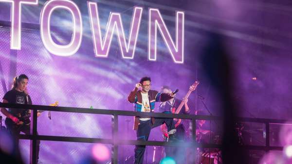 BMW香港“寶馬M小鎮(zhèn)”活動(dòng)50周年嘉年華活動(dòng)策劃白天夜晚各有特色