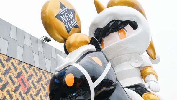 人氣潮玩小騎士Vioola主題快閃活動策劃6米高機械動態(tài)小騎士很搶眼