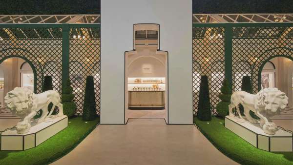 香奈兒香水展覽活動(dòng)策劃視覺(jué)沖擊力真的很震撼，盡享雜志封面高級(jí)感