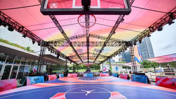 耐克“新動境”活動策劃一站式刷新跑步、訓(xùn)練、瑜伽和滑板的玩法