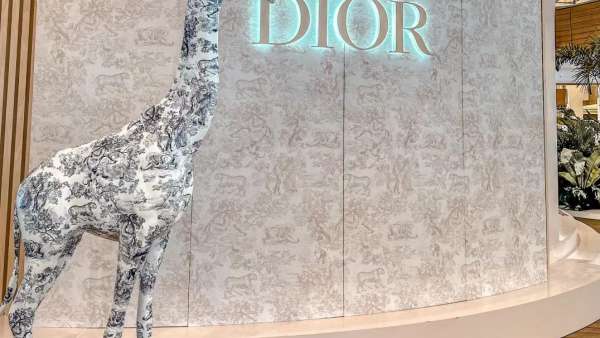 迪奧Summer Dioriviera快閃活動策劃每個細(xì)節(jié)都精心設(shè)計(jì)